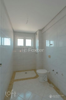 Image 32 - 866955