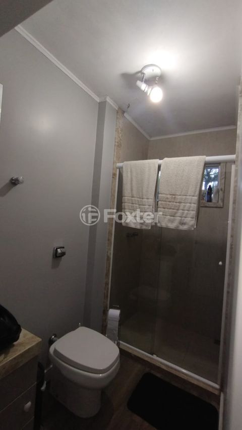 Image 8 - 866998