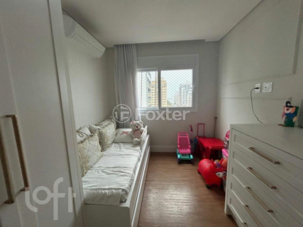 Image 10 - 867541