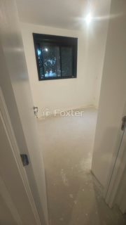 Image 4 - 867656