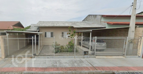 Image 17 - 867727
