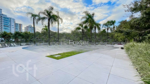 Image 37 - 868101