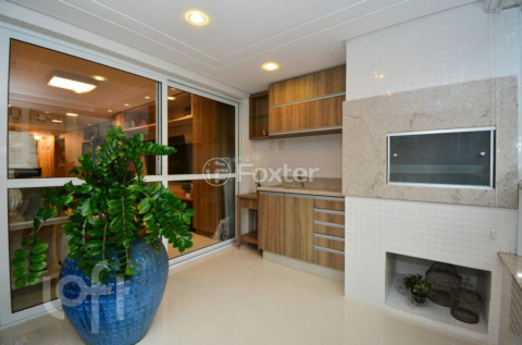 Image 6 - 868107