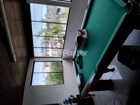 Image 4 - 868112