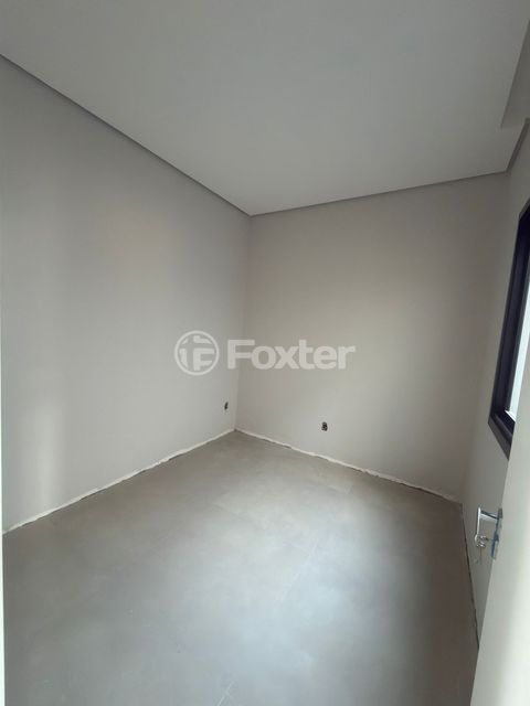 Image 4 - 868124