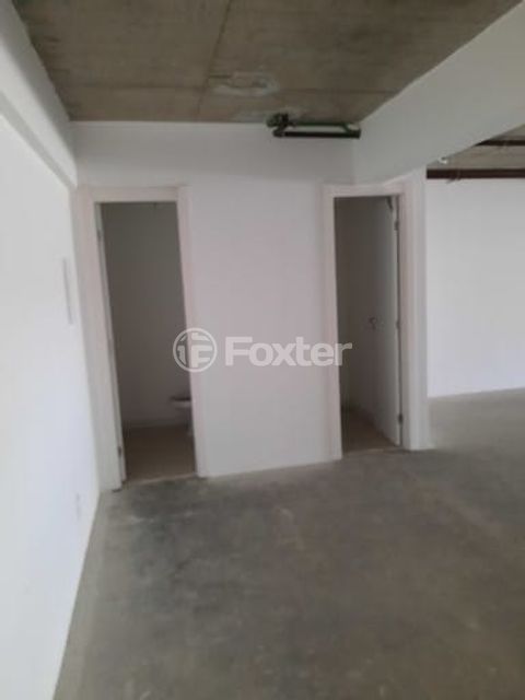 Image 4 - 868182