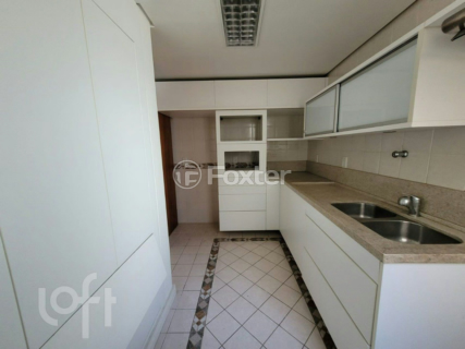 Image 10 - 868196