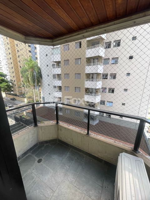 Image 17 - 868251