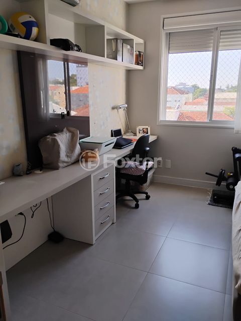 Image 21 - 868373