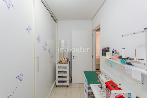 Image 10 - 868378