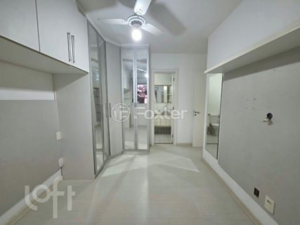 Image 39 - 868461