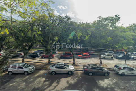 Image 11 - 868587