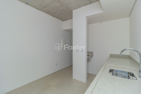 Image 21 - 868587
