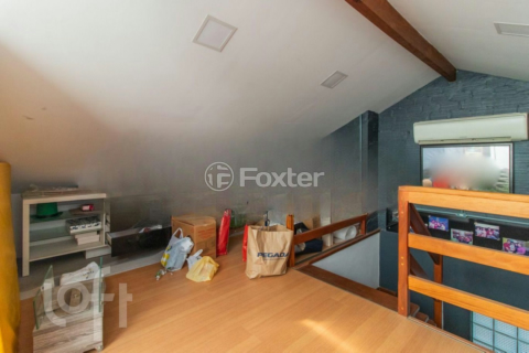 Image 31 - 868588
