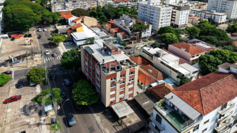 Image 17 - 868593