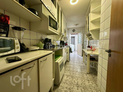 Image 11 - 868651