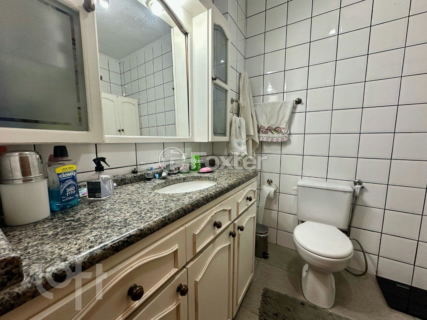 Image 4 - 868651