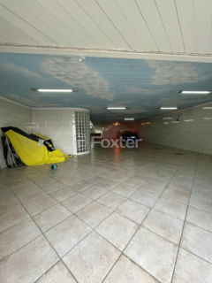 Image 24 - 868742