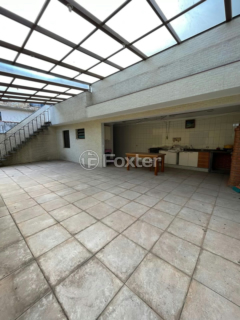 Image 20 - 868742