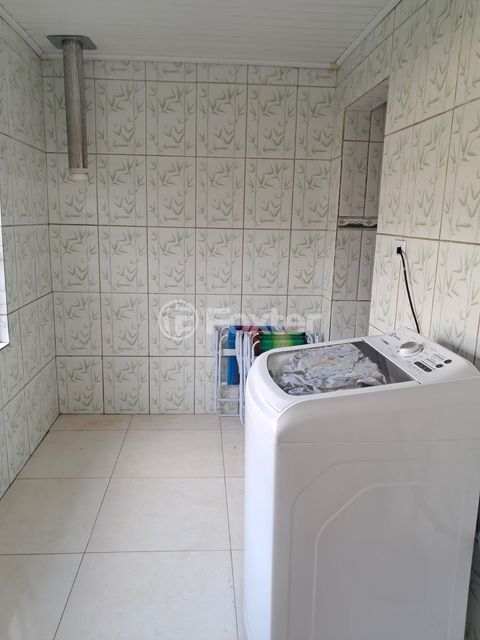 Image 6 - 868850