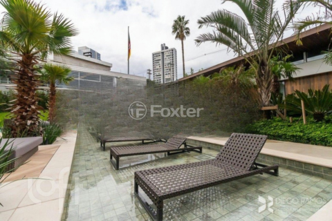 Image 39 - 868856