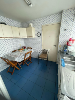 Image 4 - 868874