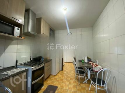 Image 8 - 868879