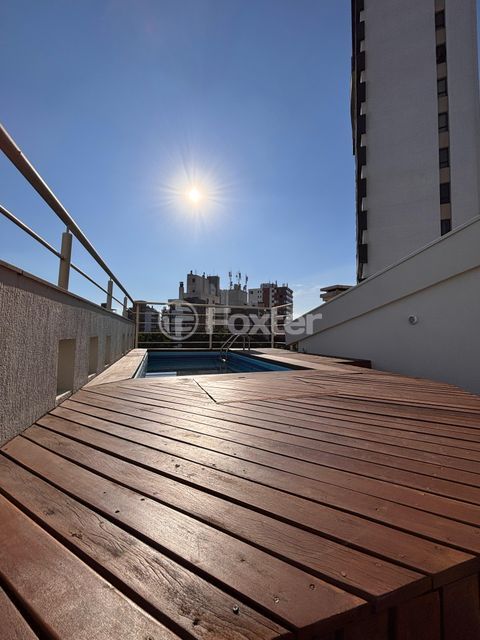 Image 11 - 868886