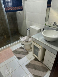 Image 11 - 868905