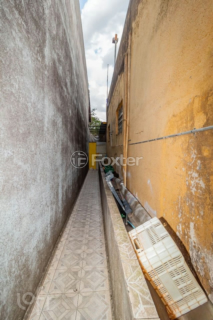 Image 23 - 869007