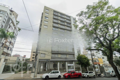 Image 21 - 869057