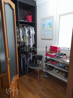 Image 10 - 869142