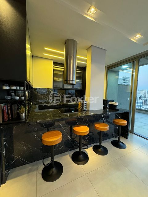 Image 31 - 869153