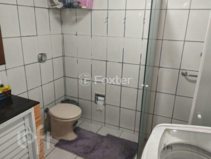 Image 8 - 869316