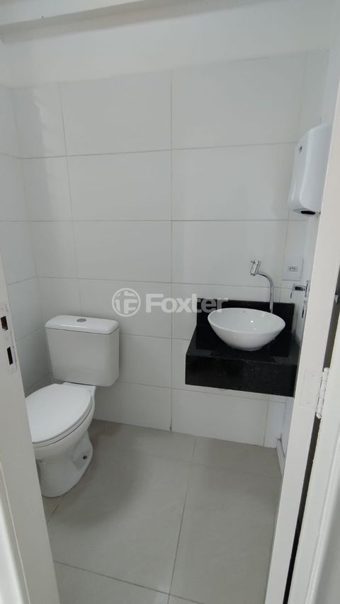 Image 7 - 869352