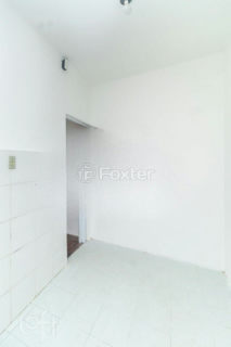 Image 7 - 869366