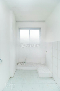 Image 5 - 869366