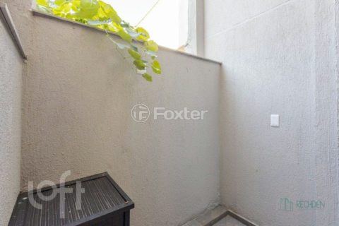 Image 6 - 869372