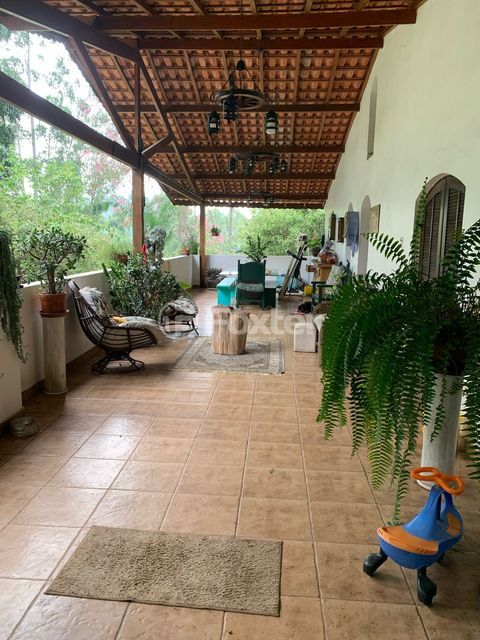 Image 31 - 869418