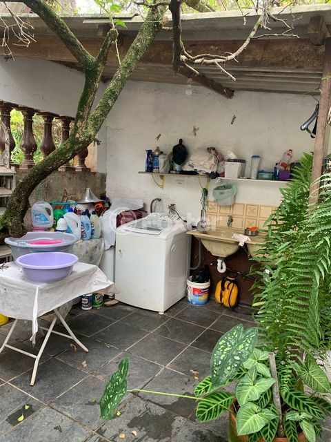 Image 20 - 869418