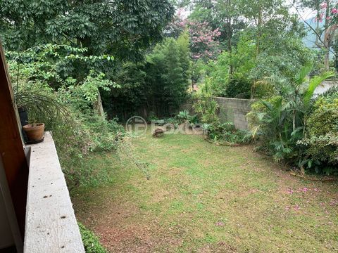 Image 30 - 869418