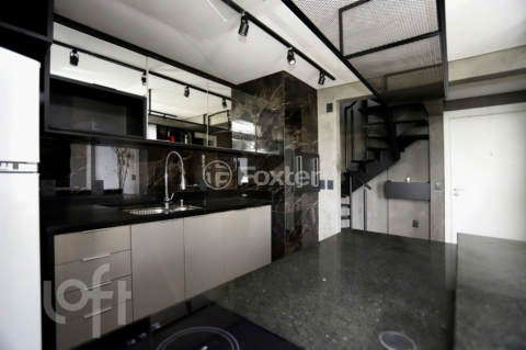 Image 6 - 869438