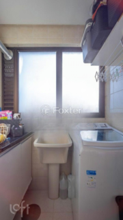 Image 8 - 869482
