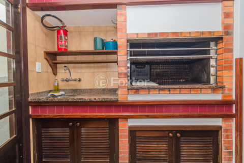 Image 11 - 869512