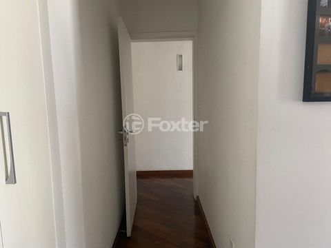 Image 3 - 869682