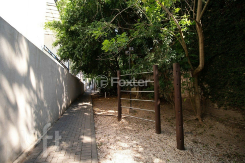 Image 28 - 869734