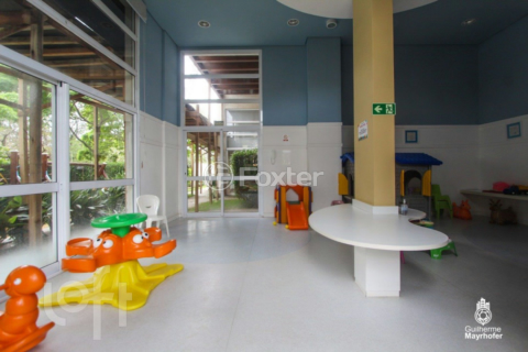 Image 33 - 869736