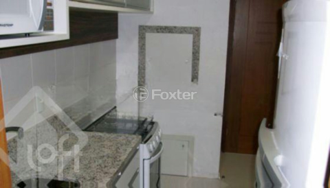 Image 5 - 869737