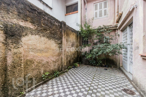 Image 6 - 869778