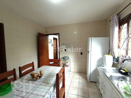 Image 8 - 869843